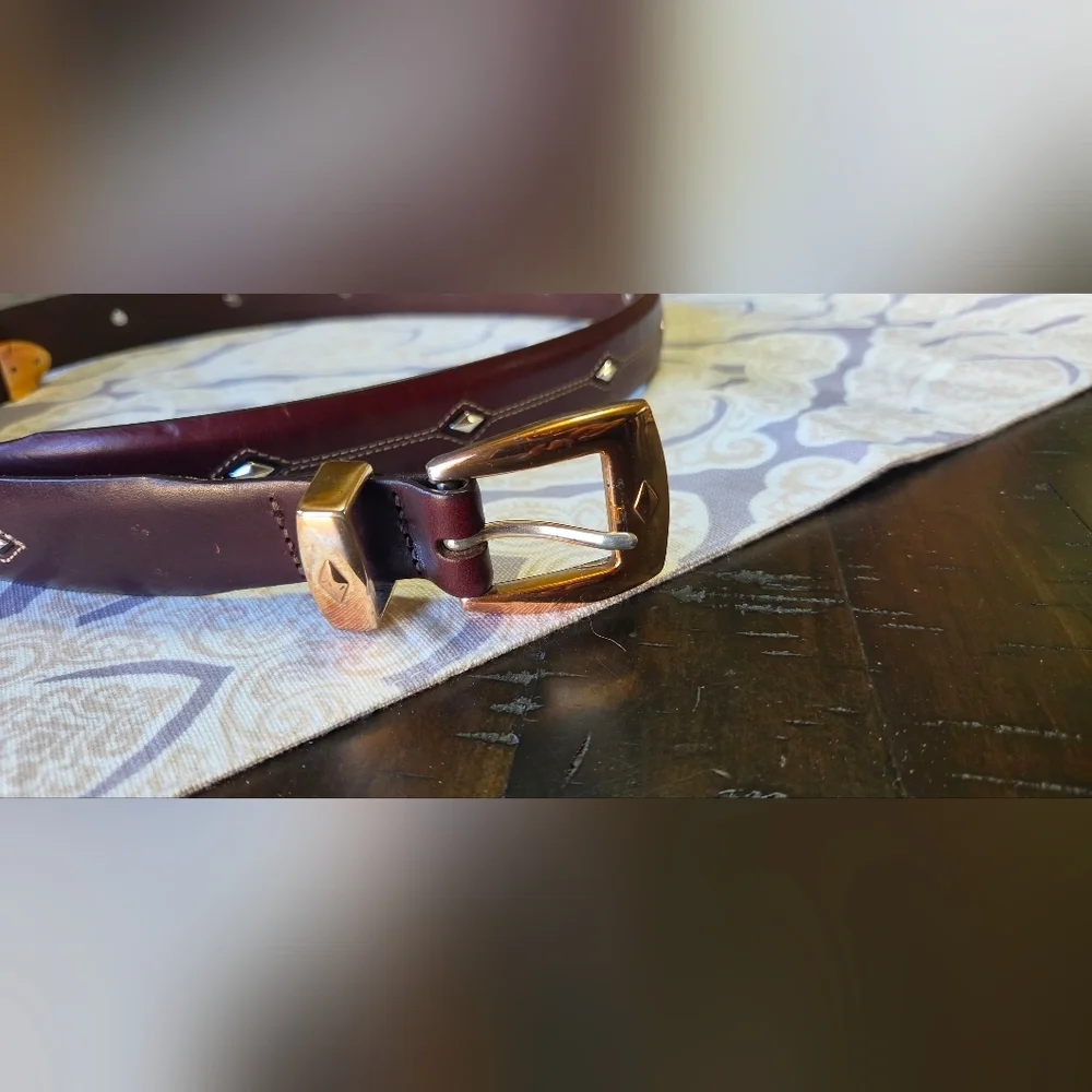 VINTAGE Brighton Dark Brown 100% Leather Rivet Belt Size 42